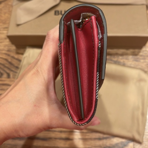 NEW Burberry Red Haymarket Check Continental Flap Wallet - Picture 3 of 9